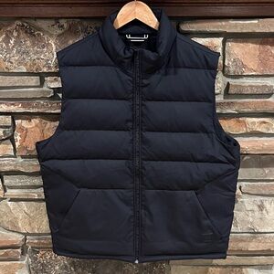 Under Armour Sportstyle Down Puffer Vest in Black
